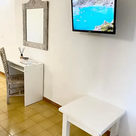 Pensión Cala Reale 3*