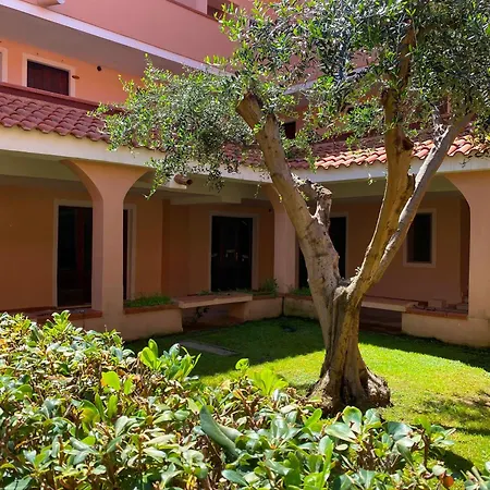 Affittacamere Cala Reale 3*