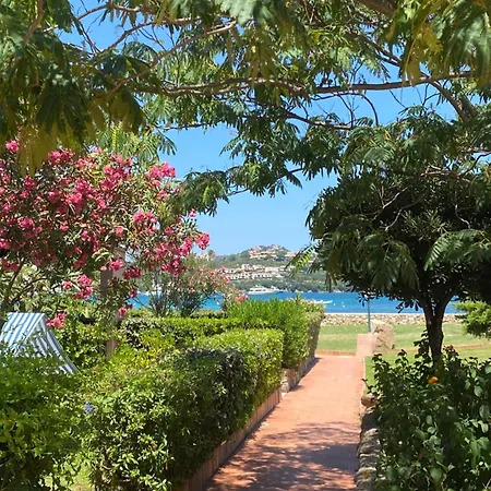 Cala Reale Marinella Guest house